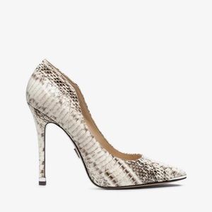 NWT Michael Kors Collection Pumps